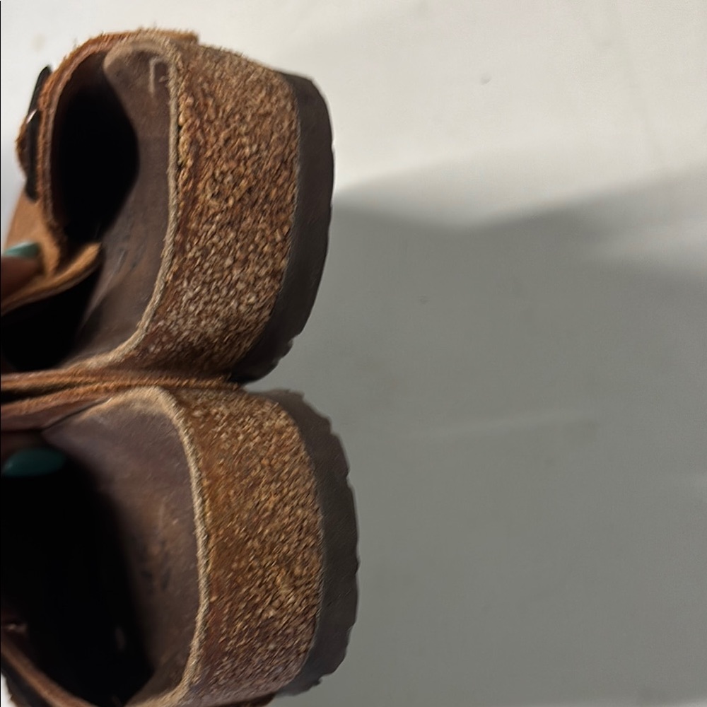 Birkenstock Tan Suede Clogs size 42 - Picture 6 of 8